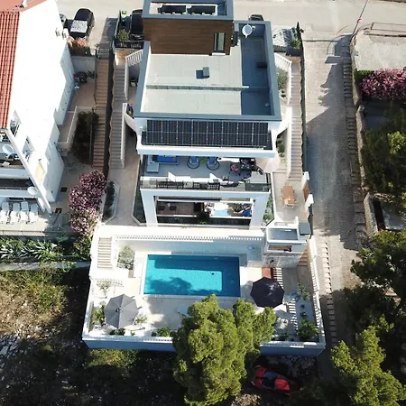 Luxury Beachfront Carlisa Apartament *