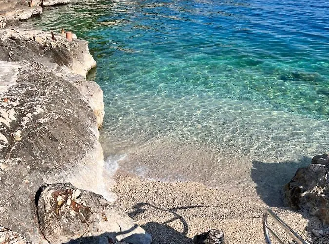 Luxury Beachfront Carlisa Apartman Ciovo