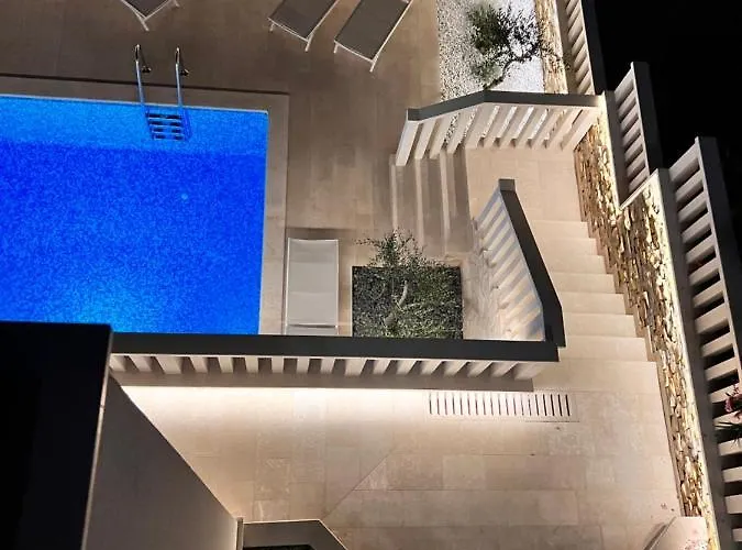 Luxury Beachfront Carlisa Apartman *