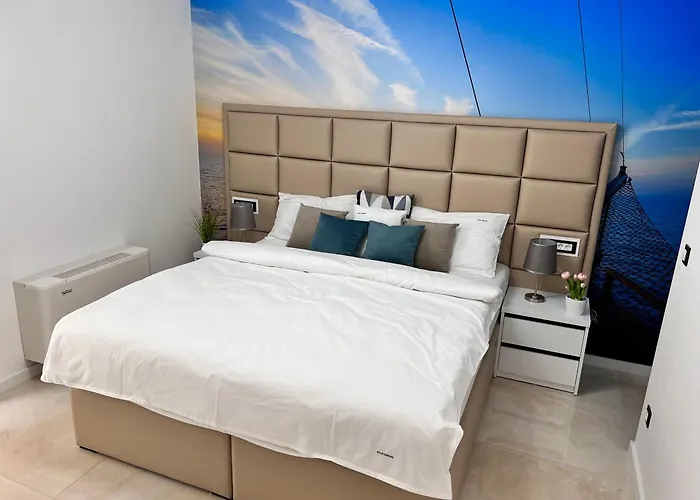 Luxury Beachfront Carlisa Ciovo