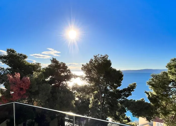Luxury Beachfront Carlisa Apartman