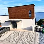 アパート Luxury Beachfront Carlisa Čiovo