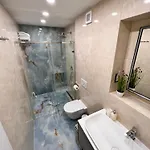 Luxury Beachfront Carlisa