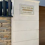 Luxury Beachfront Carlisa アパート *
