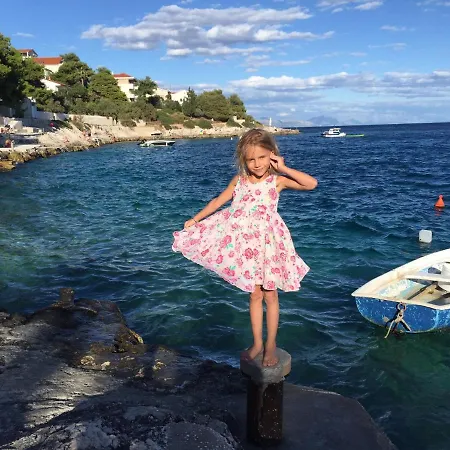 Luxury Beachfront Carlisa Daire