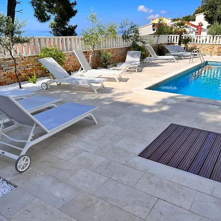 アパート Luxury Beachfront Carlisa Čiovo