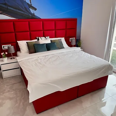 Daire Luxury Beachfront Carlisa