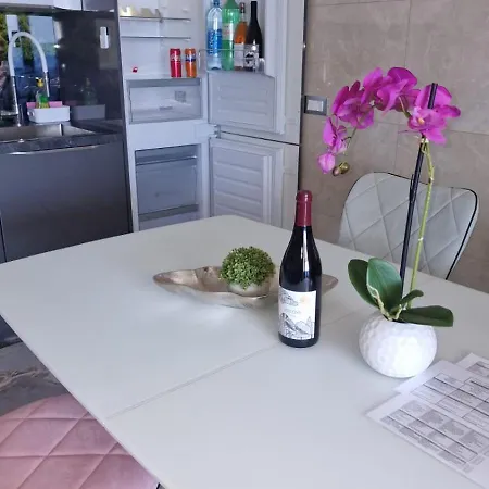 Daire Luxury Beachfront Carlisa