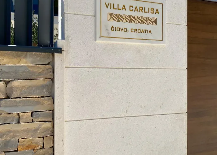 Luxury Beachfront Carlisa Apartman *