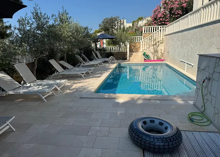 Luxury Beachfront Carlisa Apartman Čiovo