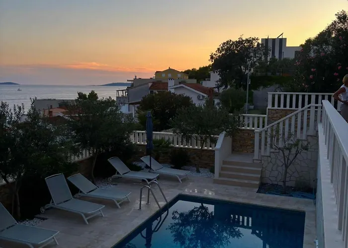 Luxury Beachfront Carlisa Apartman Čiovo
